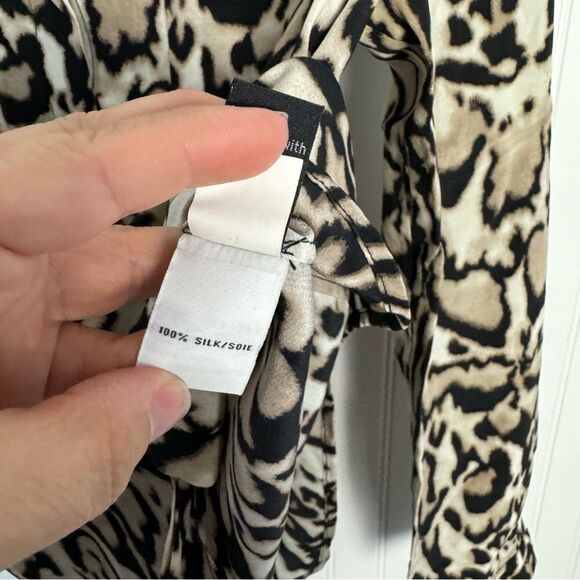 Diane Von Furstenburg Blouse Silk 8 Leopard Long Sleeve Career Casual - Picture 4 of 8
